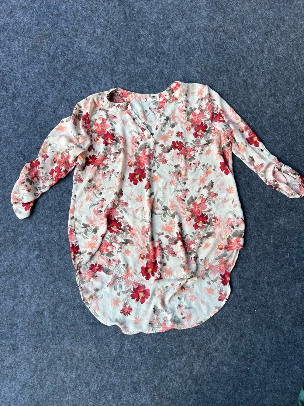 CATO V-Neck Floral Blouse in Cream and Red-Pink
